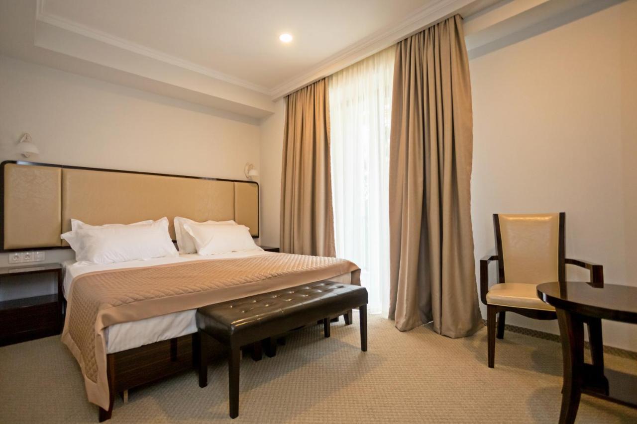 Hotel Genio Tbilisi Cameră foto